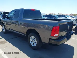 2016 Ram 1500 Express z VIN 1C6RR6FT4GS292808, wystawiony jako IAAI lot #42237529 z przebiegiem 109 581 mil mil oraz . Historia ofert i sprzedaży dostępna na DreamBid. Obrazek 3.