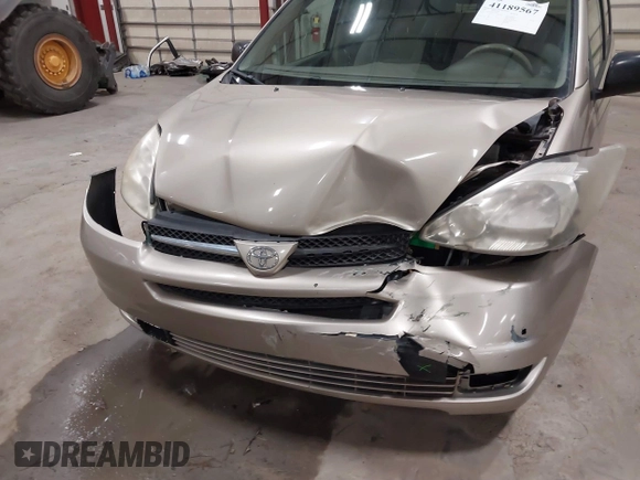 2005 Toyota Sienna CE with VIN 5TDZA23C85S239029, listed as a IAAI auction lot 41189567 with 120,055 mi miles. Bid and sale history available at carsss.com. Image 6.