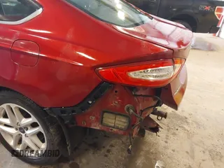 2015 Ford Fusion SE z VIN 1FA6P0H78F5120573, wystawiony jako IAAI lot #42201135 z przebiegiem 134 490 mil mil oraz . Historia ofert i sprzedaży dostępna na DreamBid. Obrazek 6.