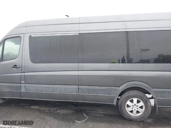 2011 Mercedes-Benz Sprinter Passenger Vans with VIN WDZPE8CC2B5571810, listed as a IAAI auction lot 41571941 with NaN miles. Bid and sale history available at carsss.com. Image 14.