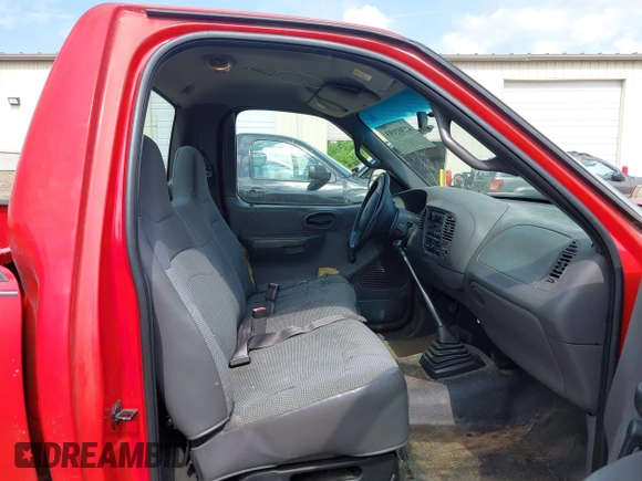 2000 Ford F-150 XL with VIN 1FTZF1720YNB66858, listed as a IAAI auction lot 42302193 with Not provided miles and . Bid and sale history available at DreamBid. Image 5.