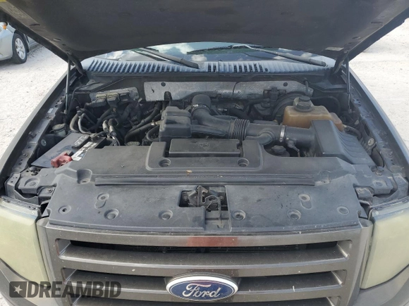 2008 Ford Expedition Max Limited with VIN 1FMFK19508LA74419, listed as a Copart auction lot 61180105 with 228,175 mi miles and Salvage title. Bid and sale history available at DreamBid. Image 12.