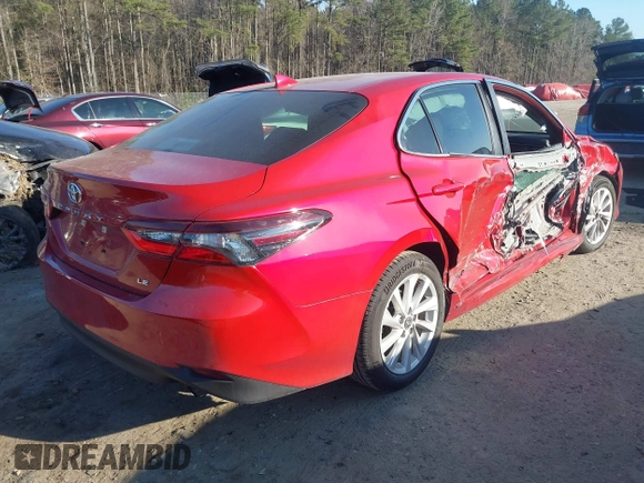 2024 Toyota Camry LE z VIN 4T1R11AK3RU254717, wystawiony jako IAAI lot #41709040 z przebiegiem 11 338 mil mil oraz . Historia ofert i sprzedaży dostępna na DreamBid. Obrazek 4.
