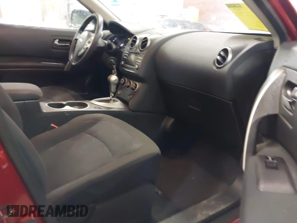 2015 Nissan Rogue S z VIN JN8AS5MV0FW757539, wystawiony jako IAAI lot #41716170 z przebiegiem 124 908 mil mil oraz . Historia ofert i sprzedaży dostępna na DreamBid. Obrazek 5.