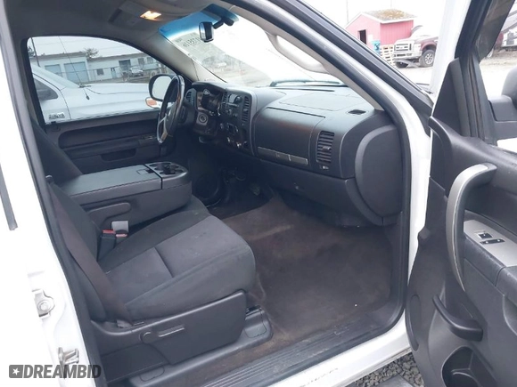 2012 Chevrolet Silverado 1500 LT with VIN 3GCPKSE72CG114026, listed as a IAAI auction lot 41735116 with 191,266 mi miles. Bid and sale history available at carsss.com. Image 5.