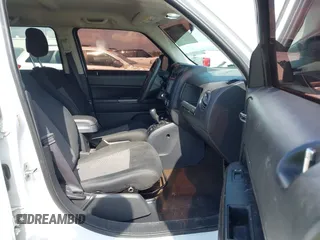 2014 Jeep Patriot Sport with VIN 1C4NJPBA8ED772974, listed as a IAAI auction lot 42401827 with 140,761 mi miles and . Bid and sale history available at DreamBid. Image 5.