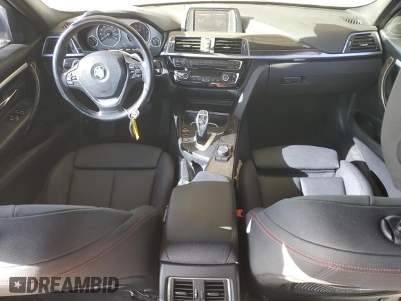 2018 BMW 3 Series 330i z VIN WBA8B9G51JNU98178, wystawiony jako Copart lot #52147575 z przebiegiem 66 695 mil mil oraz Szkoda całkowita • Salvage title. Historia ofert i sprzedaży dostępna na DreamBid. Obrazek 8.