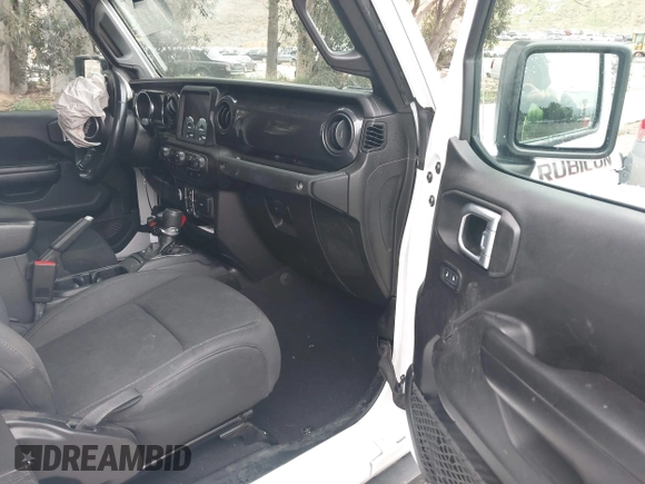 2021 Jeep Gladiator Willys with VIN 1C6HJTAG1ML572638, listed as a IAAI auction lot 42065562 with 43,040 mi miles and . Bid and sale history available at DreamBid. Image 5.