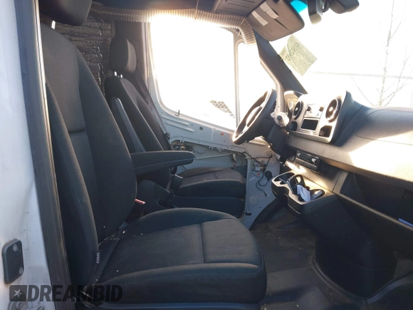2020 Mercedes-Benz Sprinter Cargo with VIN W1W4ECHY6LT036958, listed as a IAAI auction lot 41502902 with 196,218 mi miles. Bid and sale history available at carsss.com. Image 5.