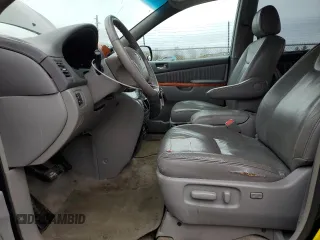 2008 Toyota Sienna XLE with VIN 5TDBK22C18S009630, listed as a Copart auction lot 44708035 with 233,359 mi miles and Salvage Title. Bid and sale history available at carsss.com. Image 7.