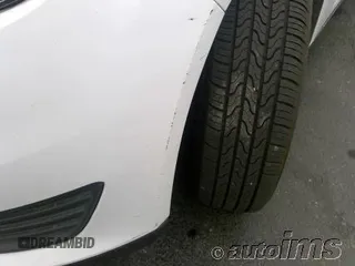 2018 Ford Focus SE z VIN 1FADP3F20JL259181, wystawiony jako IAAI lot #42400276 z przebiegiem 161 473 mil mil oraz . Historia ofert i sprzedaży dostępna na DreamBid. Obrazek 8.