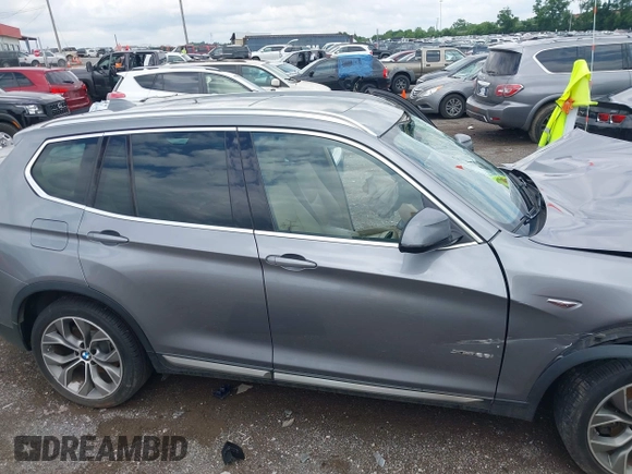 2015 BMW X3 xDrive28i z VIN 5UXWX9C53F0D61007, wystawiony jako IAAI lot #42299523 z przebiegiem 183 205 mil mil oraz . Historia ofert i sprzedaży dostępna na DreamBid. Obrazek 13.