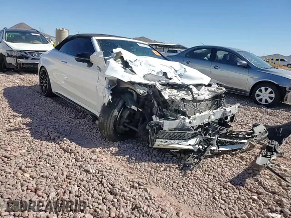 2017 Mercedes-Benz C 63 S AMG z VIN WDDWK8HB1HF465815, wystawiony jako Copart lot #71602664 z przebiegiem 57 280 mil mil oraz Szkoda całkowita • Salvage title. Historia ofert i sprzedaży dostępna na DreamBid. Obrazek 11.