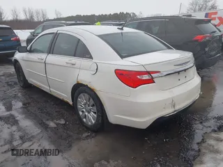 2011 Chrysler 200 LX with VIN 1C3BC4FB6BN521329, listed as a IAAI auction lot 41707846 with 117,429 mi miles. Bid and sale history available at carsss.com. Image 3.