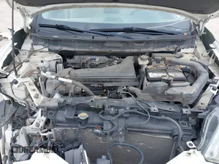 2016 Nissan Rogue SL with VIN 5N1AT2MV6GC844741, listed as a IAAI auction lot 42124853 with 176,617 mi miles and . Bid and sale history available at carsss.com. Image 10.