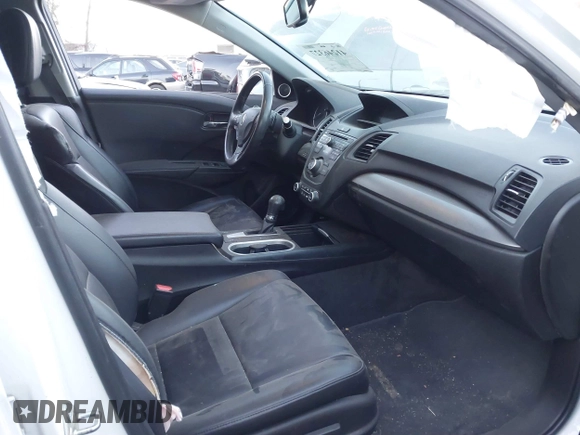 2018 Acura RDX with VIN 5J8TB4H32JL027327, listed as a IAAI auction lot 41246327 with 165,446 mi miles. Bid and sale history available at carsss.com. Image 5.