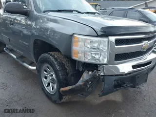 2011 Chevrolet Silverado 1500 LS with VIN 1GCRKREA3BZ309693, listed as a IAAI auction lot 41828266 with 120,773 mi miles. Bid and sale history available at carsss.com. Image 6.
