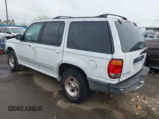 1998 Ford Explorer XL z VIN 1FMZU32E9WZA44004, wystawiony jako IAAI lot #41720181 z przebiegiem 137 267 mil mil oraz . Historia ofert i sprzedaży dostępna na DreamBid. Obrazek 3.