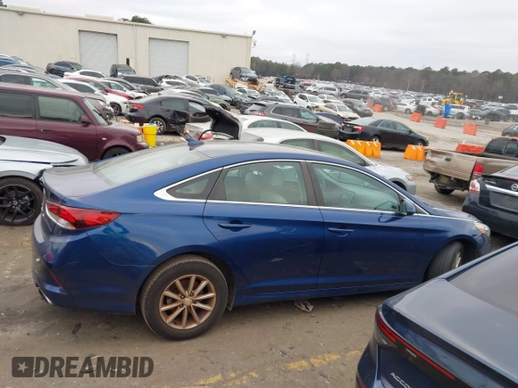 2019 Hyundai Sonata SE with VIN 5NPE24AF0KH737313, listed as a IAAI auction lot 41618811 with 104,822 mi miles and . Bid and sale history available at carsss.com. Image 13.