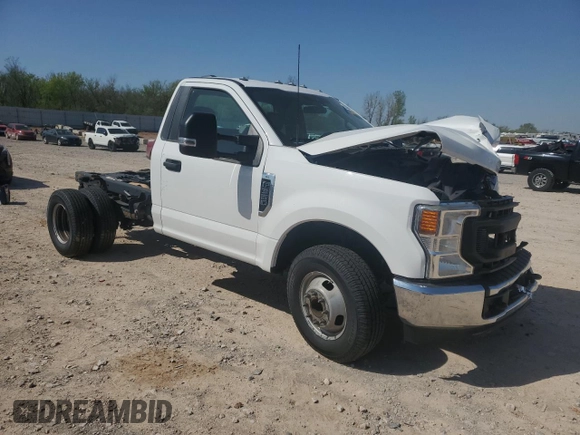 2022 Ford F-350 with VIN 1FDRF3G60NEE17240, listed as a Copart auction lot 52053935 with 84,918 mi miles and Salvage title. Bid and sale history available at DreamBid. Image 4.