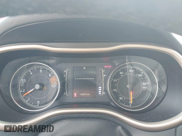 2016 Jeep Cherokee Sport with VIN 1C4PJMAB4GW182957, listed as a IAAI auction lot 42269645 with 123,873 mi miles and . Bid and sale history available at DreamBid. Image 7.