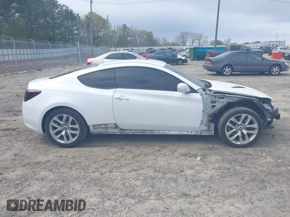 2016 Hyundai Genesis Coupe 3.8L Base with VIN KMHHT6KJ1GU134260, listed as a IAAI auction lot 41948319 with 154,259 mi miles. Bid and sale history available at carsss.com. Image 14.