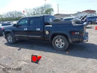 2005 Chevrolet Silverado 1500 LS with VIN 2GCEK13TX51227445, listed as a IAAI auction lot 41953780 with 231,860 mi miles. Bid and sale history available at carsss.com. Image 15.