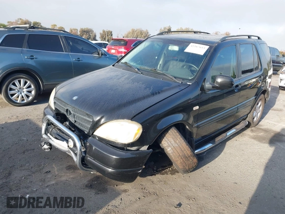 2000 Mercedes-Benz M 320/430/500 with VIN 4JGAB54E3YA164426, listed as a IAAI auction lot 42267653 with 183,306 mi miles and . Bid and sale history available at DreamBid. Image 2.