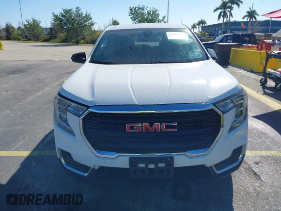 2024 GMC Terrain SLE with VIN 3GKALMEG1RL347950, listed as a IAAI auction lot 41834707 with 14,436 mi miles. Bid and sale history available at carsss.com. Image 12.