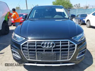 2021 Audi Q5 Premium Plus z VIN WA1BAAFY7M2114476, wystawiony jako IAAI lot #42063790 z przebiegiem 44 945 mil mil oraz . Historia ofert i sprzedaży dostępna na DreamBid. Obrazek 12.