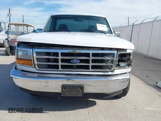 1996 Ford F-150 Special with VIN 1FTEF15Y4TLA30114, listed as a IAAI auction lot 41258825 with 177,250 mi miles. Bid and sale history available at carsss.com. Image 6.