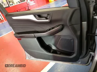 2022 Ford Escape SE с VIN 1FMCU9G66NUB36192, выставлен на аукционе IAAI как лот 42788425 с пробегом 75 601 миль миль и . История ставок и продаж доступна на DreamBid. Изображение 10.