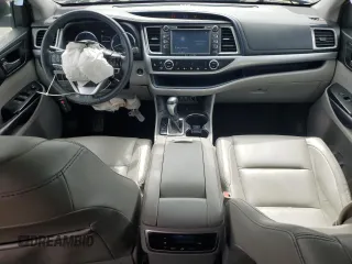 2018 Toyota Highlander SE z VIN 5TDJZRFH4JS862146, wystawiony jako Copart lot #58773395 z przebiegiem 64 210 mil mil oraz Szkoda całkowita • Salvage title. Historia ofert i sprzedaży dostępna na DreamBid. Obrazek 8.