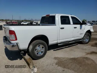 2020 Ram 2500 Tradesman z VIN 3C6UR5CL7LG172687, wystawiony jako Copart lot #63088435 z przebiegiem 120 021 mil mil oraz Szkoda całkowita • Salvage title. Historia ofert i sprzedaży dostępna na DreamBid. Obrazek 3.