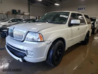 2006 Lincoln Navigator Luxury with VIN 5LMFU28596LJ17750, listed as a Copart auction lot 44047755 with 170,908 mi miles and Salvage Title. Bid and sale history available at carsss.com. Image 1.