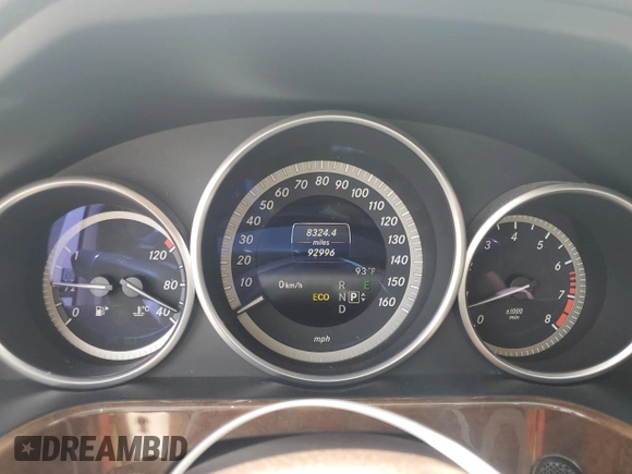 2014 Mercedes-Benz E 350 Luxury with VIN WDDHF8JB8EA776092, listed as a Copart auction lot 61545825 with 92,996 mi miles and Salvage title. Bid and sale history available at DreamBid. Image 9.