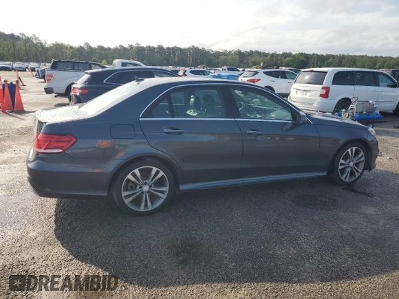 2014 Mercedes-Benz E 350 Sport with VIN WDDHF5KB3EA841153, listed as a Copart auction lot 55560935 with 211,504 mi miles and Clean Title. Bid and sale history available at DreamBid. Image 3.