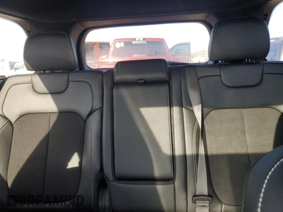 2023 Jeep Grand Cherokee Laredo z VIN 1C4RJGAG7PC662935, wystawiony jako Copart lot #47986615 z przebiegiem 12 306 mil mil oraz Szkoda całkowita • Salvage title. Historia ofert i sprzedaży dostępna na DreamBid. Obrazek 10.