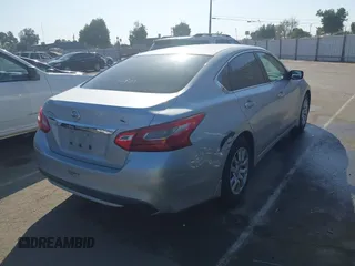 2016 Nissan Altima SR with VIN 1N4AL3APXGC192938, listed as a IAAI auction lot 42159683 with 190,785 mi miles and . Bid and sale history available at carsss.com. Image 4.