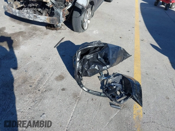 2024 Chevrolet Traverse with VIN 1GNETZKW4RJ137086, listed as a IAAI auction lot 40529243 with 12,193 mi miles and . Bid and sale history available at DreamBid. Image 12.