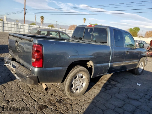 2006 Chevrolet Silverado 1500 LT1 with VIN 1GCEC19V86Z145583, listed as a Copart auction lot 86833584 with 250,527 mi miles and Salvage Title. Bid and sale history available at carsss.com. Image 3.