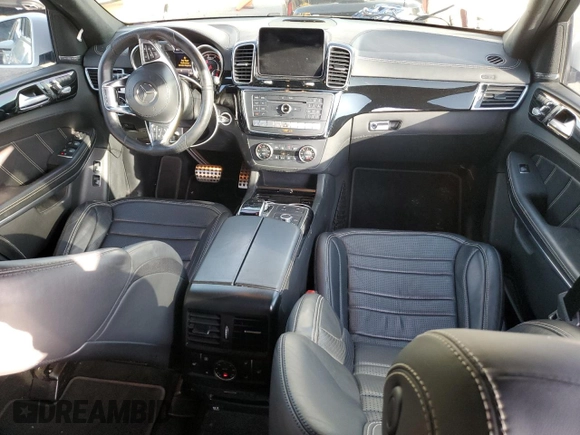 2017 Mercedes-Benz GLS 63 AMG z VIN 4JGDF7FE6HA851880, wystawiony jako Copart lot #54667095 z przebiegiem 78 661 mil mil oraz Szkoda całkowita • Salvage title. Historia ofert i sprzedaży dostępna na DreamBid. Obrazek 8.