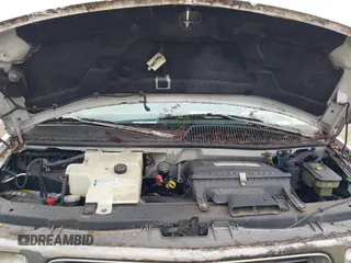 1997 GMC Savana z VIN 1GTGG29R2V1095122, wystawiony jako IAAI lot #42228877 z przebiegiem 120 646 mil mil oraz . Historia ofert i sprzedaży dostępna na DreamBid. Obrazek 10.