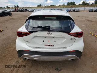 2018 Infiniti QX30 Premium with VIN SJKCH5CR2JA052770, listed as a Copart auction lot 61227824 with 39,761 mi miles and Salvage Title. Bid and sale history available at carsss.com. Image 6.