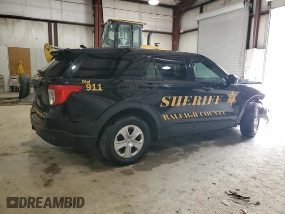 2020 Ford Police Interceptor Utility z VIN 1FM5K8AB6LGC65575, wystawiony jako Copart lot #51604095 z przebiegiem 136 902 mil mil oraz Szkoda całkowita • Salvage title. Historia ofert i sprzedaży dostępna na DreamBid. Obrazek 3.