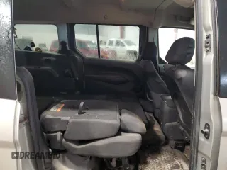 2014 Ford Transit Connect XLT z VIN NM0GS9F78E1140636, wystawiony jako Copart lot #50446275 z przebiegiem 270 082 mil mil oraz Czysty tytuł • Clean title. Historia ofert i sprzedaży dostępna na DreamBid. Obrazek 11.