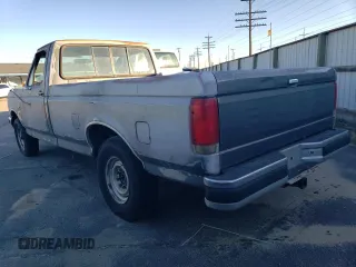 1989 Ford F-250 with VIN 1FTEF25Y3KPB14874, listed as a Copart auction lot 88932095 with 26,920 mi miles and Clean Title. Bid and sale history available at carsss.com. Image 2.