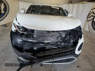 2025 Volkswagen Atlas SE with VIN 1V2WE2CA1SC220405, listed as a Copart auction lot 61621145 with 4,206 mi miles and Salvage title. Bid and sale history available at DreamBid. Image 5.
