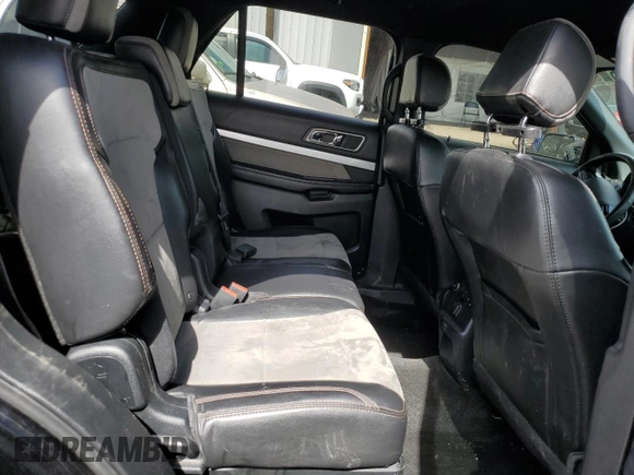 2017 Ford Explorer XLT z VIN 1FM5K8DH5HGC84948, wystawiony jako Copart lot #50202985 z przebiegiem 91 113 mil mil oraz Szkoda całkowita • Salvage title. Historia ofert i sprzedaży dostępna na DreamBid. Obrazek 11.