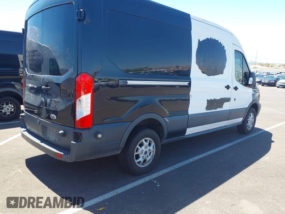 2015 Ford Transit Cargo with VIN 1FTYR2CM9FKA84495, listed as a IAAI auction lot 42653672 with 117,813 mi miles and . Bid and sale history available at DreamBid. Image 4.